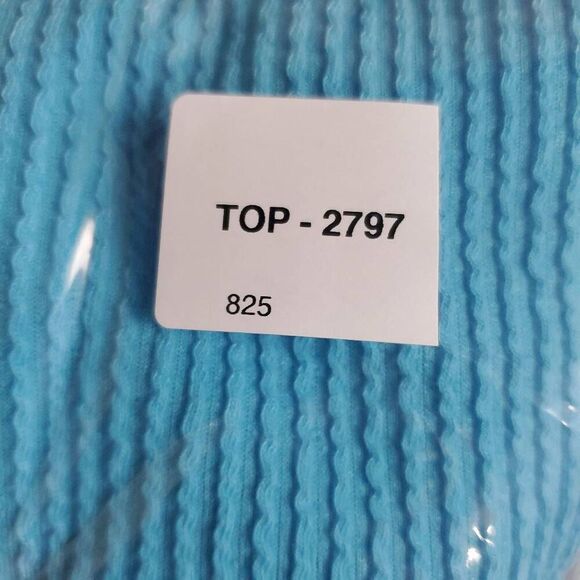 Andrée by Unit Women’s Plus 2X Blue Waffle Knit Short Sleeve Top - Picture 7 of 7